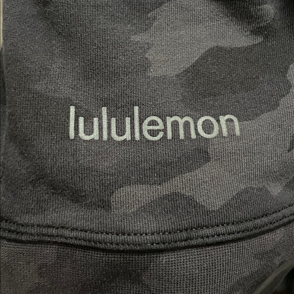 Lululemon Athletica Perfectly Oversized Crew In Black Gray Camo Size 4 - Picture 5 of 7